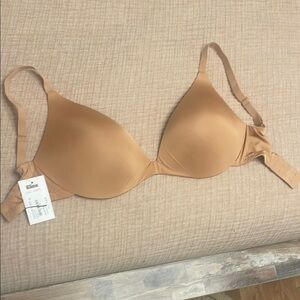 NWT SKIMS Bra – Size 32DDDD